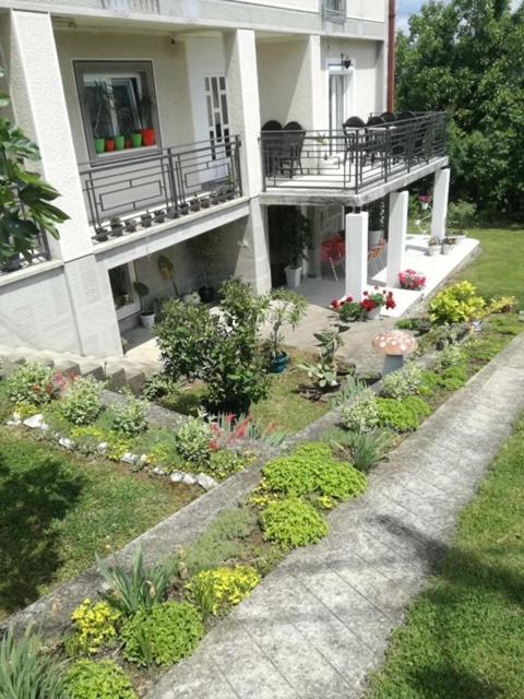 Apartman Bilja Vrnjačka Banja Esterno foto